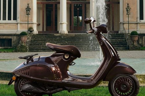 Đến hẹn lại lên, Vespa 946 Horse bản đặc biệt cho năm ngựa xuất hiện