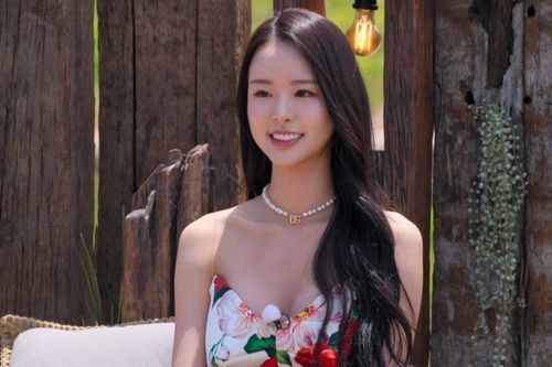 Nàng hậu 'đáng thương' nhất Địa ngục độc thân