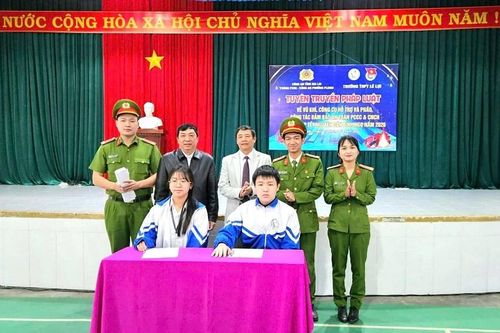 Gia Lai: Tuyên truyền ngăn ngừa pháo nổ và PCCC cho học sinh