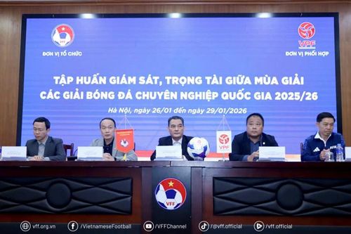 Khai mạc chương trình tập huấn đợt 1 giám sát, trọng tài giữa mùa giải các Giải BĐCNQG 2025/26
