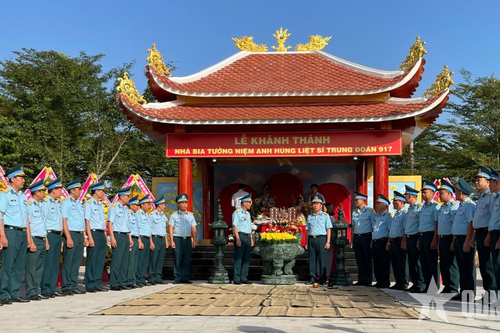 Khánh thành Nhà bia tưởng niệm liệt sĩ Trung đoàn Không quân 917