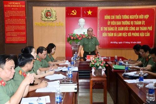 Thầm lặng góp chiến công!
