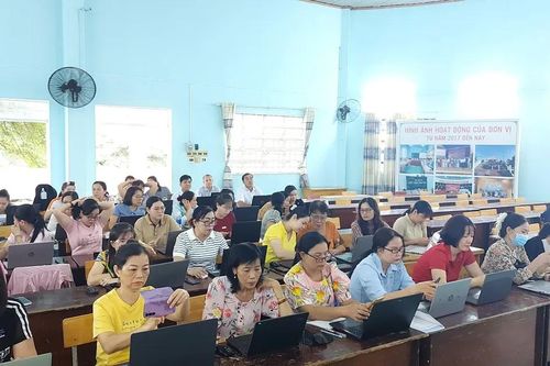 Nâng cao năng lực số cho cán bộ quản lý giáo dục