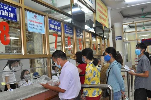 Đảm bảo quyền lợi BHYT cho người dân khi giải thể 25 trung tâm y tế