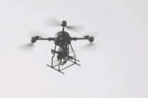 Trung Quốc thử nghiệm thành công UAV trang bị súng trường