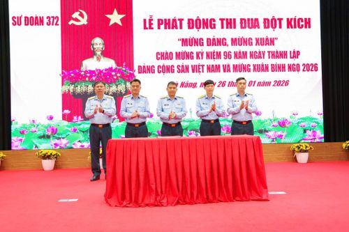 Sư đoàn 372 thi đua chào mừng kỷ niệm 96 năm ngày thành lập Đảng và mừng xuân Bính Ngọ 2026