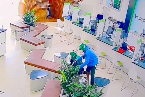 'Tam giác rủi ro' khiến các vụ cướp tiệm vàng, ngân hàng có xu hướng diễn biến phức tạp dịp cận Tết
