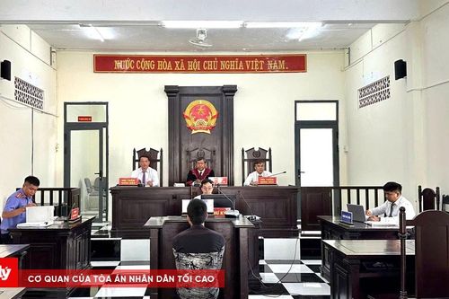 Dùng dao gây náo loạn đám giỗ