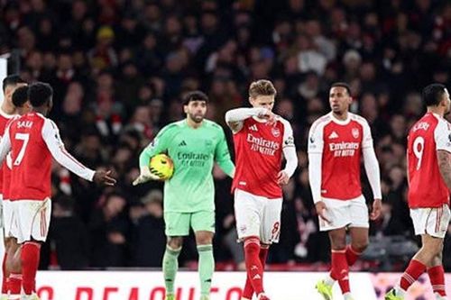 Arsenal gục ngã trước Man United: Liều thuốc tỉnh người hay khởi đầu cho sự sụp đổ?
