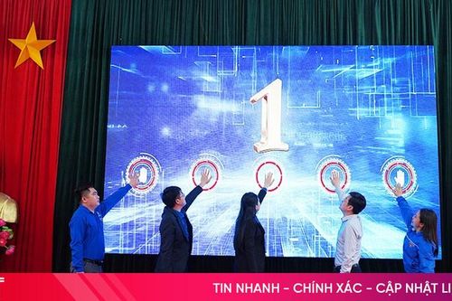 Sôi nổi 'Ngày thanh niên cùng hành động' tại xã Sơn Tây