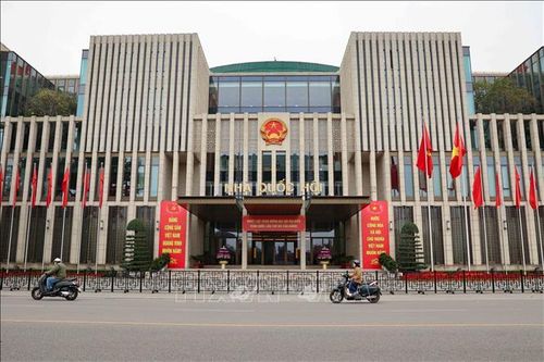 Hoàn thiện thể chế, nâng cao chất lượng cuộc sống nhân dân