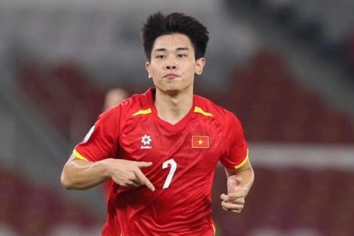 Tiền đạo Đình Bắc trả giá đắt với án phạt của AFC