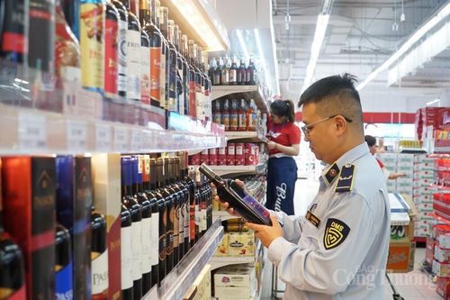 Đà Nẵng: Kiểm soát chặt nguồn gốc xuất xứ hàng hóa cao điểm Tết