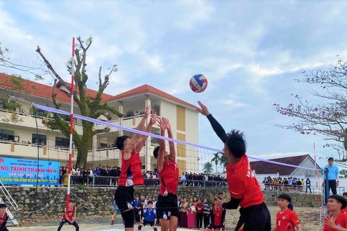 Khởi tranh vòng loại cụm 2 giải bóng chuyền học sinh Đà Nẵng