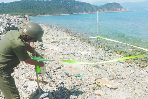 Điều tra vụ một đoạn chân người trôi dạt vào bờ biển