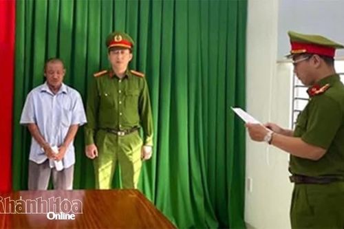 Cố ý làm hư hỏng tài sản hàng xóm, một đối tượng bị bắt