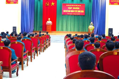 Gần 500 cán bộ dân quân, tự vệ được tập huấn nâng cao trình độ