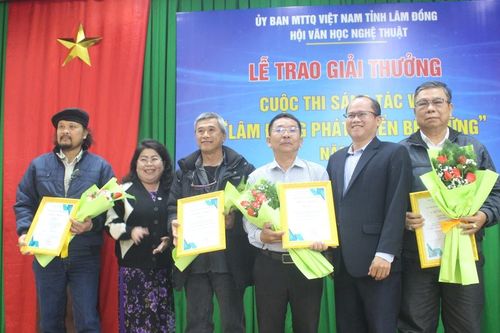 Ghi nhận từ cuộc thi sáng tác 'Lâm Đồng phát triển bền vững'