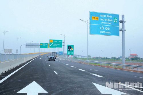 Tập trung nguồn lực cho các công trình trọng điểm, tạo động lực phát triển cho giai đoạn mới
