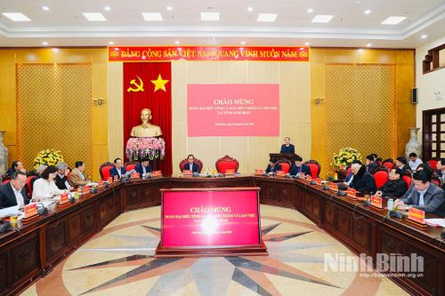 Hội nghị gặp mặt Đoàn đại biểu tỉnh Cà Mau đến thăm và làm việc tại tỉnh Ninh Bình