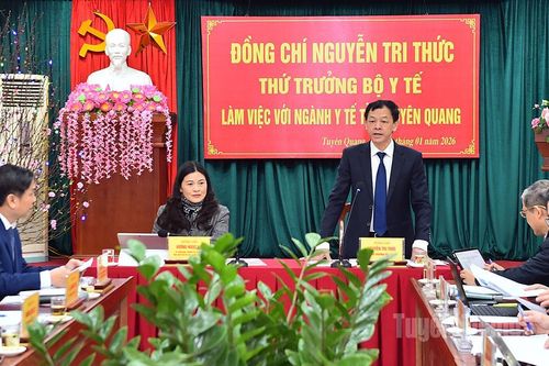 Đoàn công tác Bộ Y tế làm việc với ngành Y tế tỉnh Tuyên Quang