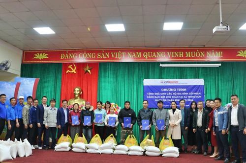 Thủy điện Trung Sơn: Sẻ chia cùng các gia đình chính sách và hộ nghèo