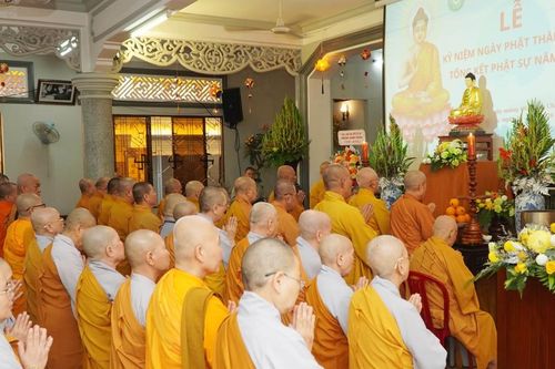 Chư Tăng Ni kỷ niệm ngày Đức Phật Thích Ca thành đạo và tổng kết Phật sự tại chùa Huỳnh Kim