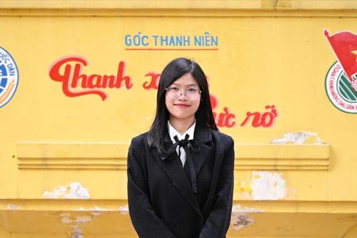 Nữ sinh Đại học Kinh tế Quốc dân trúng tuyển thạc sĩ Đại học Thanh Hoa