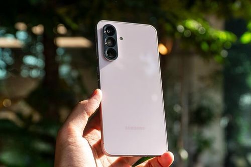 Samsung Galaxy A57: Chiếc điện thoại sở hữu camera nét căng trong phân khúc tầm trung