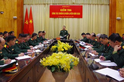 Quân khu 1 kiểm tra công tác chuẩn bị huấn luyện năm 2026