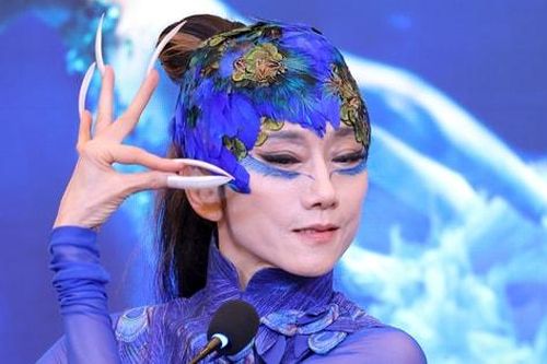 'Khổng tước' Dương Lệ Bình mang vũ kịch đỉnh cao của bà diễn tại Việt Nam