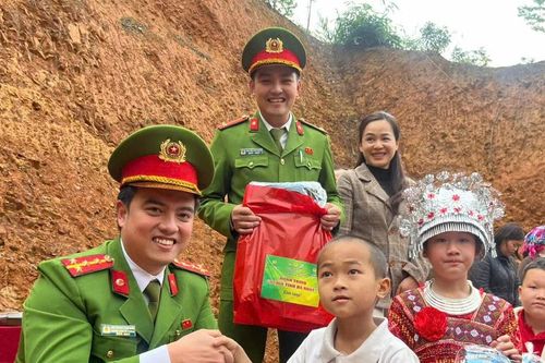 'Hành trình nghĩa tình Ba nhất' - lan tỏa hình ảnh Công an Thủ đô gần dân, vì nhân dân phục vụ