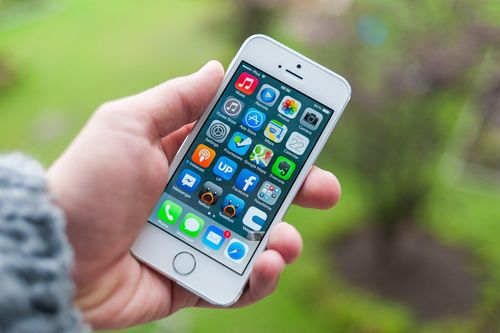 Apple làm điều bất ngờ với chiếc iPhone 13 năm tuổi