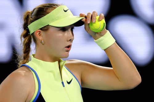 Chân dung 'búp bê Nga' hạng 7 thế giới tennis Mirra Andreeva