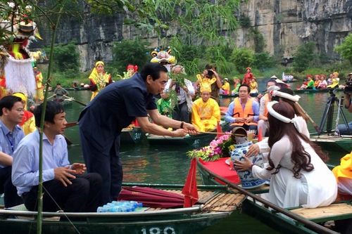 Ninh Bình: Tăng cường quản lý và tổ chức lễ hội
