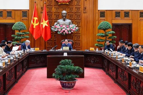 Khẩn trương hoàn thiện các báo cáo, tờ trình cấp có thẩm quyền về các dự án điện hạt nhân