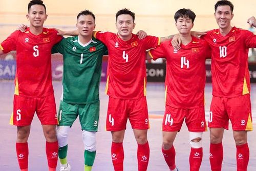 Đội tuyển futsal Việt Nam lội ngược dòng thắng Kuwait trong ngày ra quân