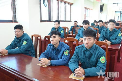 Bộ CHQS tỉnh Quảng Ninh quán triệt Luật Phòng không nhân dân, công tác quản lý vùng trời
