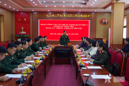 Bộ tư lệnh Quân khu 2 thăm, chúc Tết một số đơn vị trên địa bàn tỉnh Sơn La