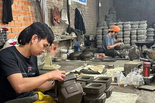 Tất bật làng nghề đúc lư đồng An Hội