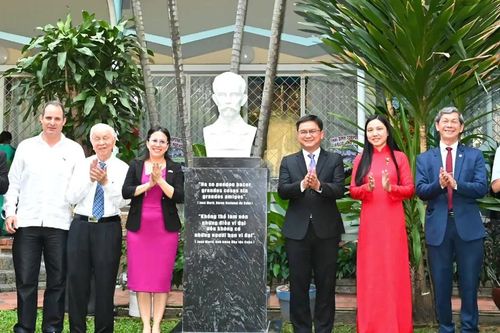 Khánh thành tượng José Marti tại TPHCM
