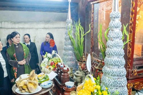 Theo dấu nữ sứ giả Lào tại Cố đô Hoa Lư: Dấu ấn hữu nghị Việt-Lào