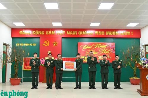 Thượng tướng Lê Đức Thái kiểm tra và chúc Tết một số đơn vị trên địa bàn tỉnh Quảng Ninh
