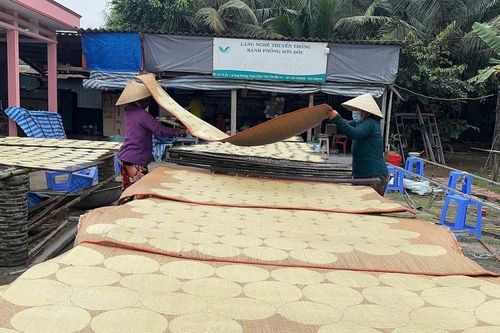 Làng bánh di sản trăm năm ở Vĩnh Long vào mùa Tết