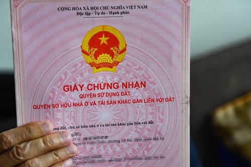 Mang đất đang thế chấp ra bán, chủ đất ngang nhiên từ chối trả tiền cọc