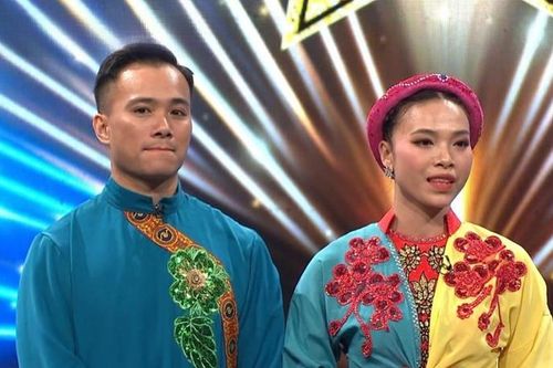 Đám cưới cưỡi voi, cưỡi ngựa độc nhất Việt Nam của cặp NSƯT xiếc