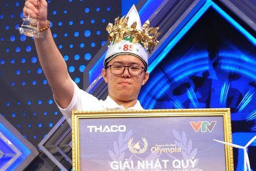 Nam sinh đầu tiên vào chung kết năm Olympia: 'Tiến thêm bước nữa để chạm tới ước mơ'