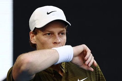 Tranh cãi tại Australian Open: Sinner và Alcaraz bị buộc tháo thiết bị Whoop