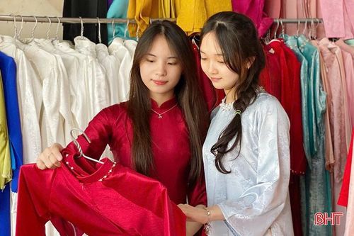 Dịch vụ làm đẹp dễ kiếm tiền dịp Tết