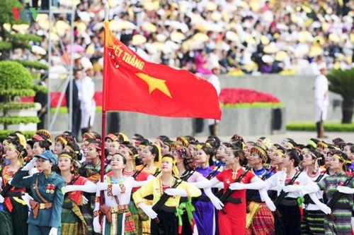 'Chúng ta phải làm sao đoàn kết?'